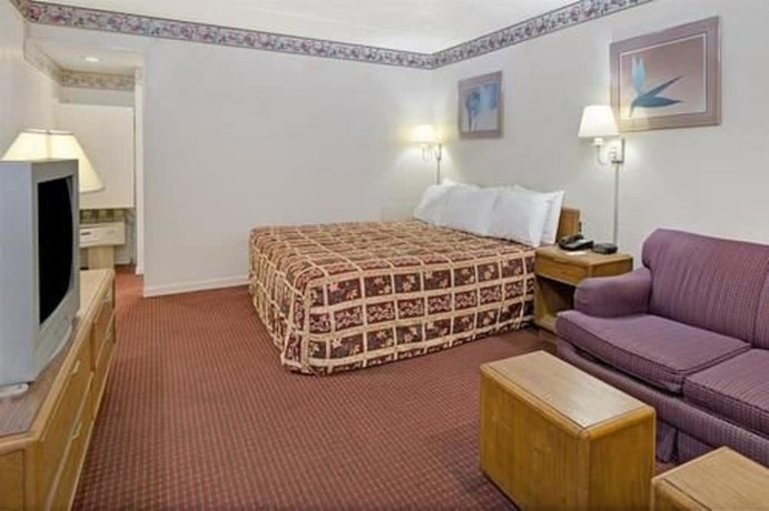 Imagen general del Hotel Capt. John Smith Inn. Foto 6