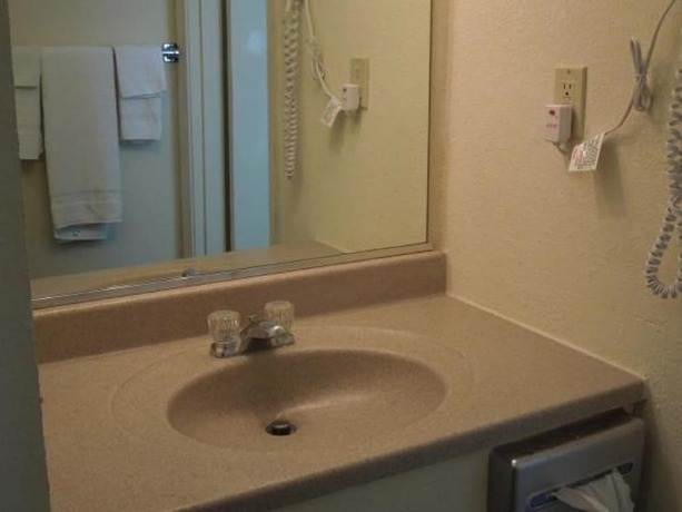 Imagen general del Hotel Capt. John Smith Inn. Foto 9