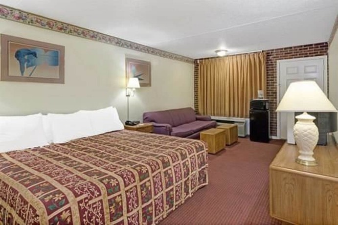 Imagen general del Hotel Capt. John Smith Inn. Foto 13