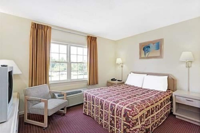 Imagen de la habitación del Hotel Capt. John Smith Inn. Foto 20