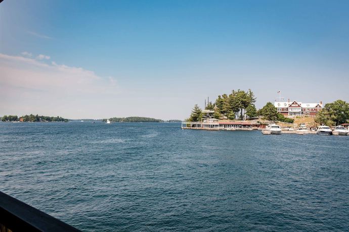 Imagen de la habitación del Hotel Capt. Thomson's Resort. Foto 7