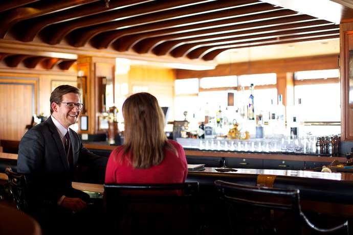 Imagen del bar/restaurante del Hotel Captain Cook, Anchorage. Foto 2