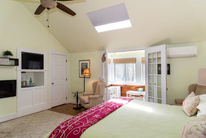 Imagen de la habitación del Hotel Captain Freeman Inn. Foto 2