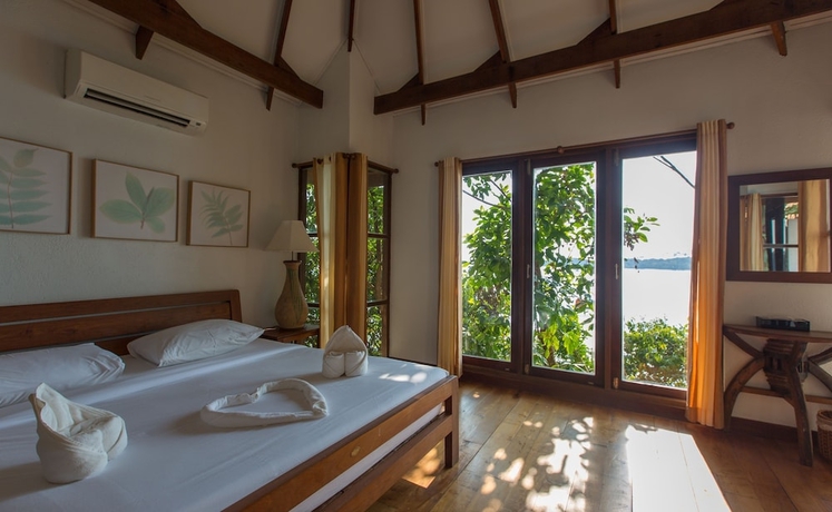 Imagen de la habitación del Hotel Captain Hook Resort. Foto 16