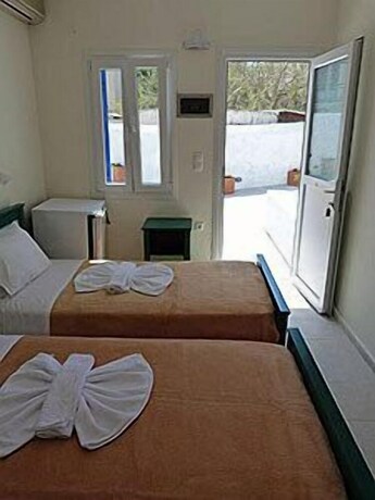 Imagen de la habitación del Hotel Captain Manolis. Foto 21