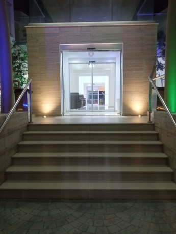 Imagen de los interiores del Hotel Captain Pier. Foto 14