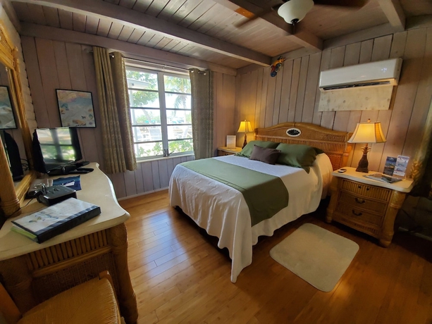 Imagen de la habitación del Hotel Captain Pips Marina and Hideaway. Foto 18