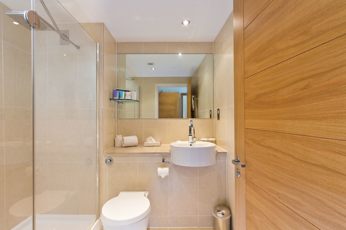 Imagen de la habitación del Hotel Captains Club. Foto 8