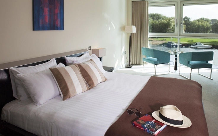 Imagen de la habitación del Hotel Captains Club. Foto 14