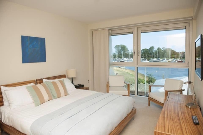 Imagen de la habitación del Hotel Captains Club. Foto 18