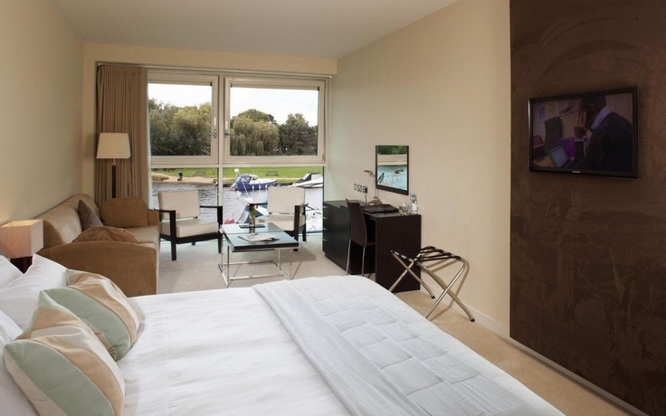 Imagen de la habitación del Hotel Captains Club. Foto 19