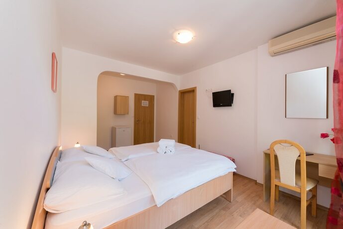Imagen general del Hotel Captain\'s Club. Foto 6