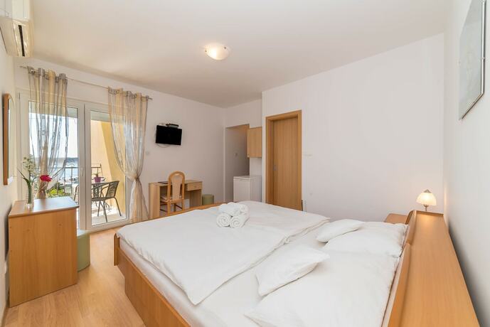 Imagen de la habitación del Hotel Captain\'s Club. Foto 16