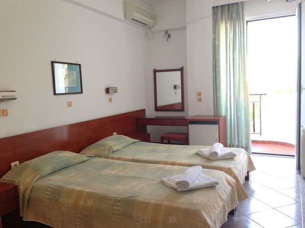 Imagen de la habitación del Hotel Captain's. Foto 1