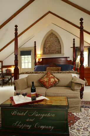 Imagen general del Hotel Captain\'s House Inn. Foto 1