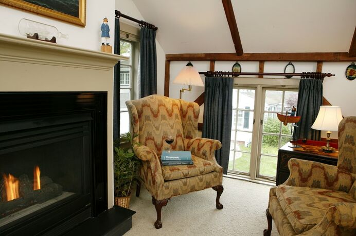 Imagen general del Hotel Captain\'s House Inn. Foto 5