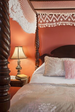 Imagen de la habitación del Hotel Captain\'s House Inn. Foto 17