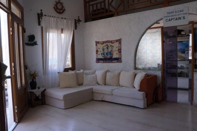 Imagen general del Hotel Captain\'s House, Patmos. Foto 14