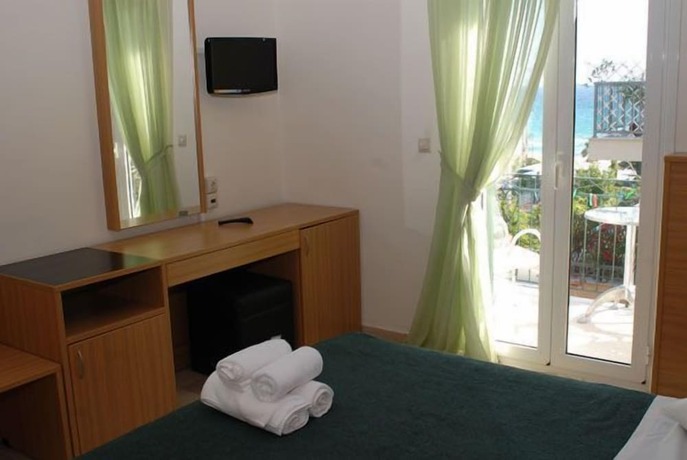 Imagen de la habitación del Hotel Captain\'s House, Skala (Cefalonia). Foto 16