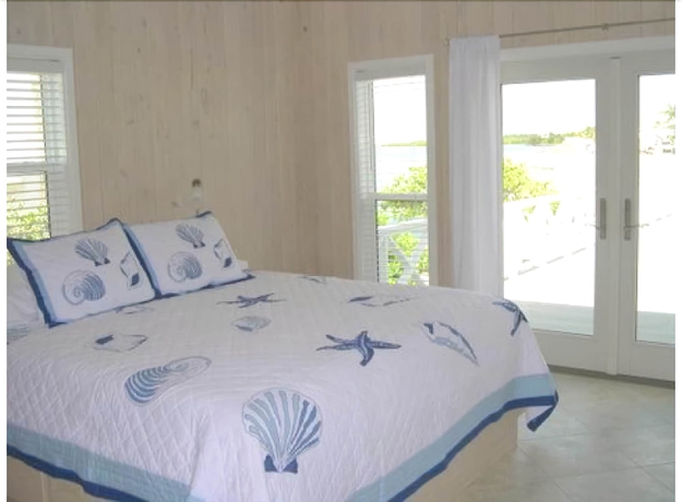 Imagen de la habitación del Hotel Captains Quarters. Foto 4
