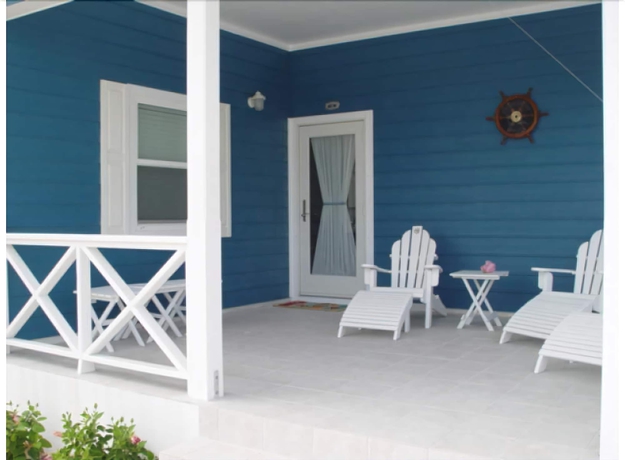 Imagen de la habitación del Hotel Captains Quarters. Foto 9