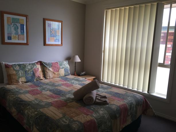 Imagen de la habitación del Hotel Captain's Quarters. Foto 2