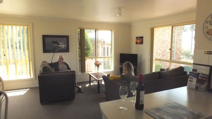 Imagen de la habitación del Hotel Captain's Quarters. Foto 8