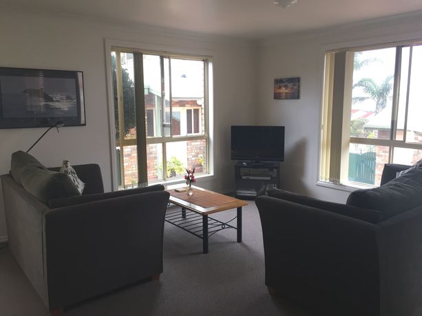 Imagen de la habitación del Hotel Captain's Quarters. Foto 14