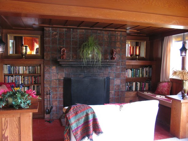 Imagen de los interiores del Hotel Captains Quarters. Foto 19