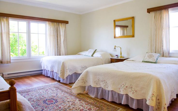 Imagen de la habitación del Hotel Captains Quarters. Foto 18