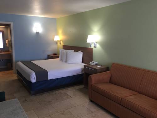 Imagen de la habitación del Hotel Captain's Quarters Inn. Foto 3