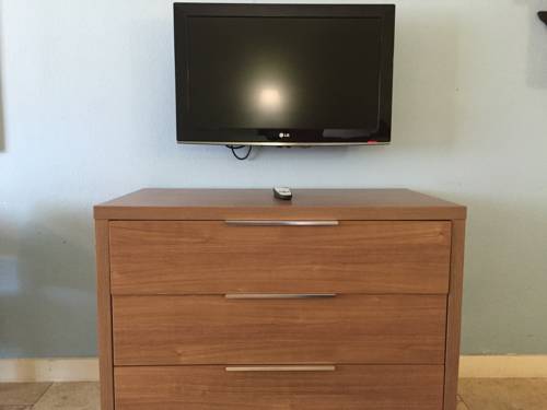 Imagen de la habitación del Hotel Captain's Quarters Inn. Foto 5