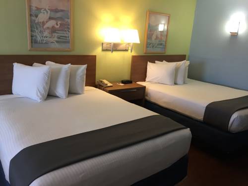 Imagen de la habitación del Hotel Captain's Quarters Inn. Foto 10