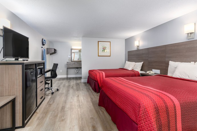 Imagen de la habitación del Hotel Captains Quarters Motel And Conference Center. Foto 12