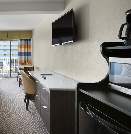 Imagen de la habitación del Hotel Captain\'s Quarters Resort. Foto 3