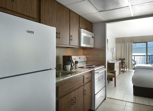 Imagen de la habitación del Hotel Captain\'s Quarters Resort. Foto 11