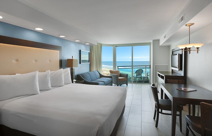 Imagen de la habitación del Hotel Captain\'s Quarters Resort. Foto 15