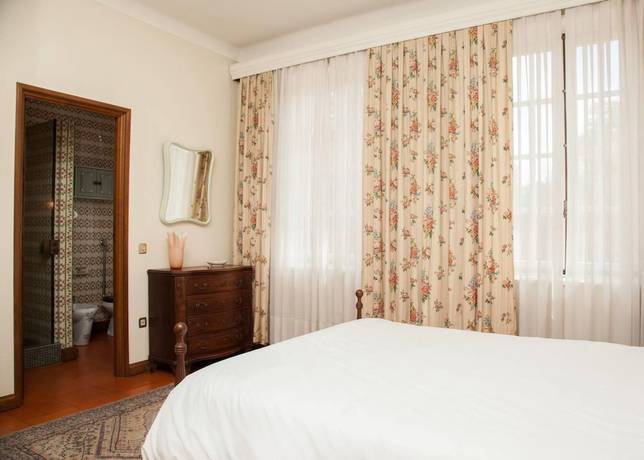 Imagen de la habitación del Hotel Captivating 6-bed House in Grij&oacute;. Foto 17