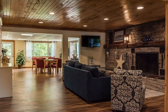 Imagen de los interiores del Hotel Capt.'s Inn And Suites. Foto 17