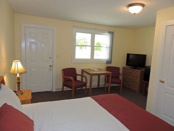 Imagen de la habitación del Hotel Capt.'s Inn And Suites. Foto 11