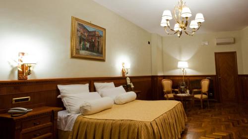 Imagen de la habitación del Hotel Capys. Foto 9