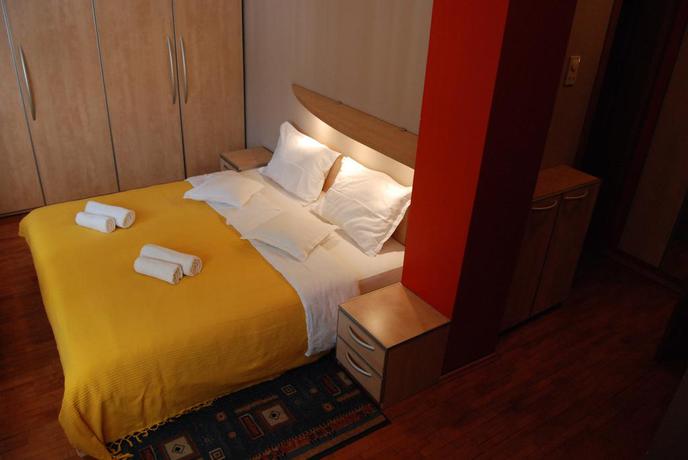 Imagen de la habitación del Hotel Car Royal Apartmans. Foto 11