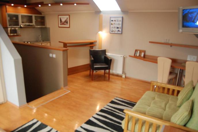 Imagen de los interiores del Hotel Car Royal Apartmans. Foto 17
