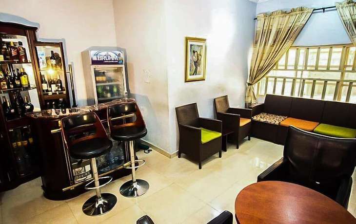 Imagen del bar/restaurante del Hotel Carabana and Suites. Foto 4