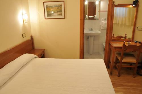 Imagen de la habitación del Hotel Carabela La Pinta. Foto 7