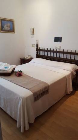 Imagen de la habitación del Hotel Carabela La Pinta. Foto 9