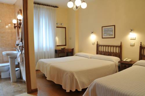 Imagen de la habitación del Hotel Carabela La Pinta. Foto 15