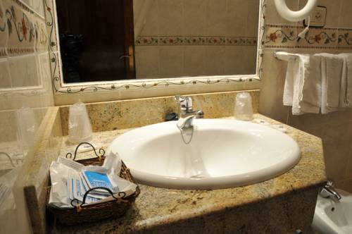 Imagen de la habitación del Hotel Carabela La Pinta. Foto 16