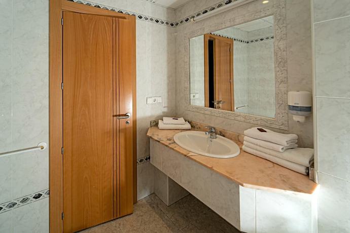 Imagen de la habitación del Hotel Carabela Santa María. Foto 8