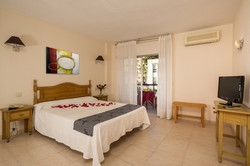 Imagen de la habitación del Hotel Caracas, Estepona. Foto 3
